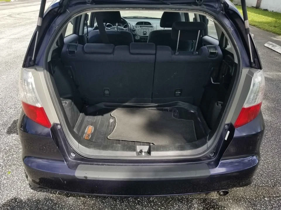 2009 Honda Fit - Image 16 of 18