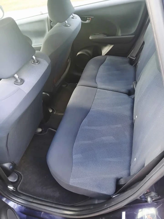2009 Honda Fit - Image 6 of 9