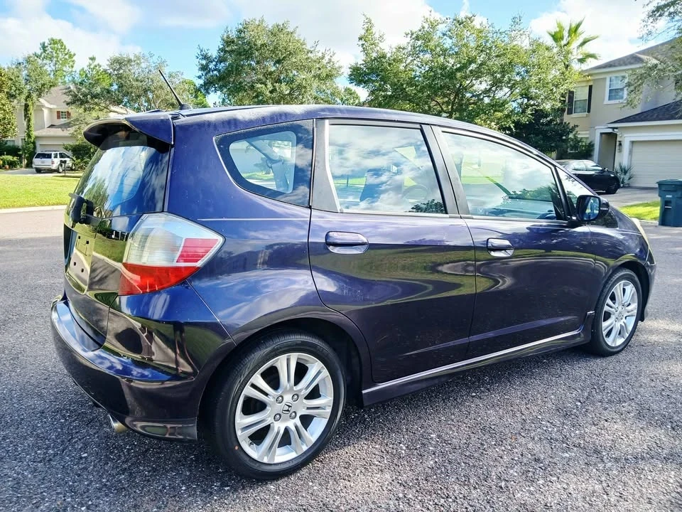 2009 Honda Fit - Image 4 of 9