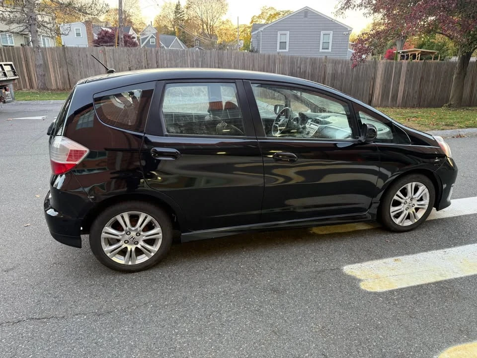2009 Honda Fit - Image 4 of 8