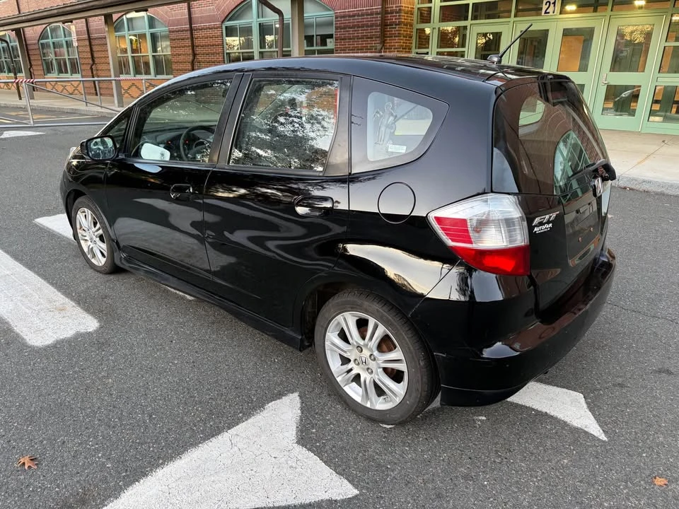 2009 Honda Fit - Image 7 of 8