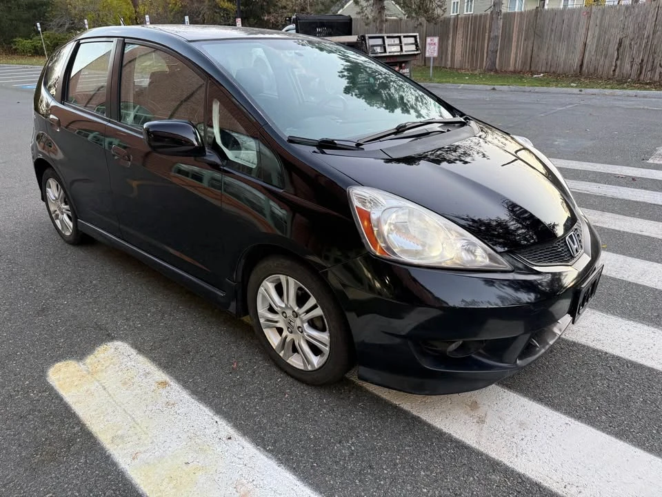 2009 Honda Fit - Image 3 of 8