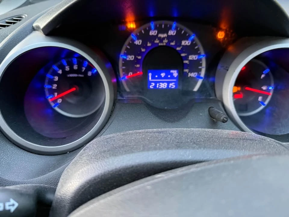 2009 Honda Fit - Image 8 of 8