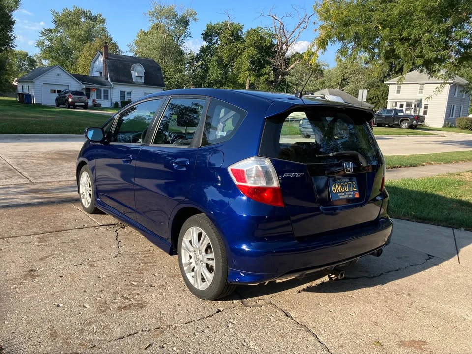 2009 Honda Fit - Image 9 of 15