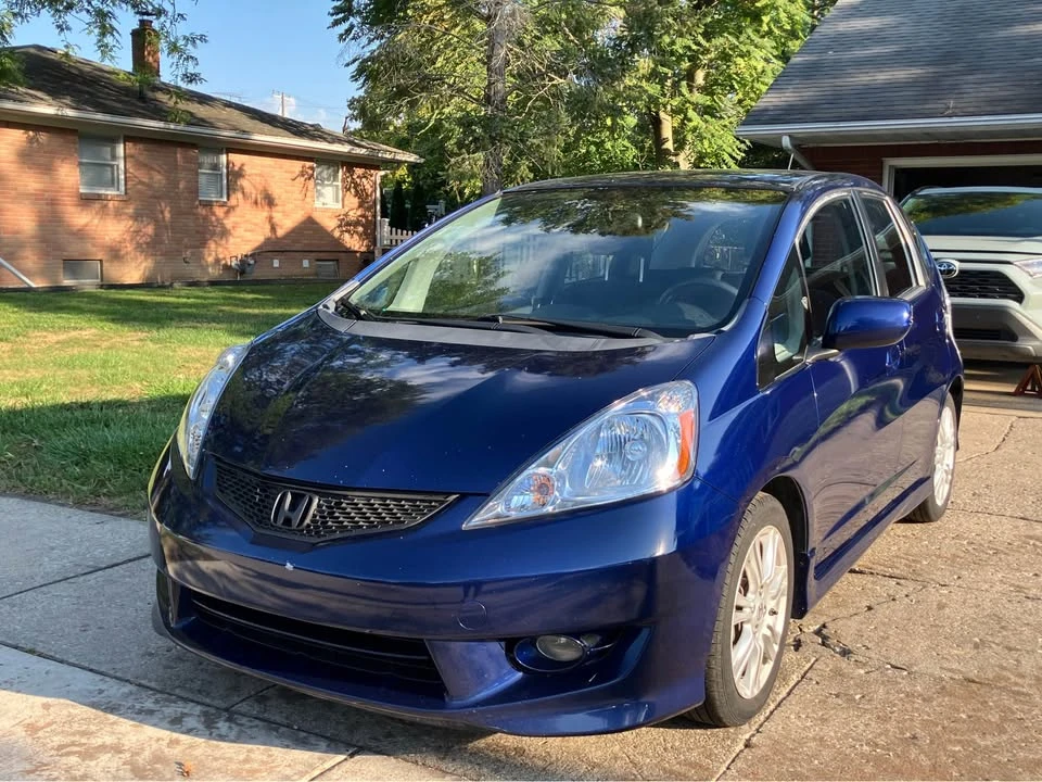 2009 Honda Fit - Image 6 of 15