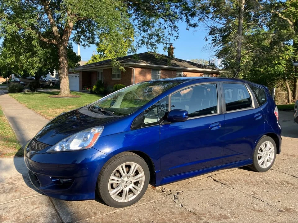 2009 Honda Fit - Image 8 of 15