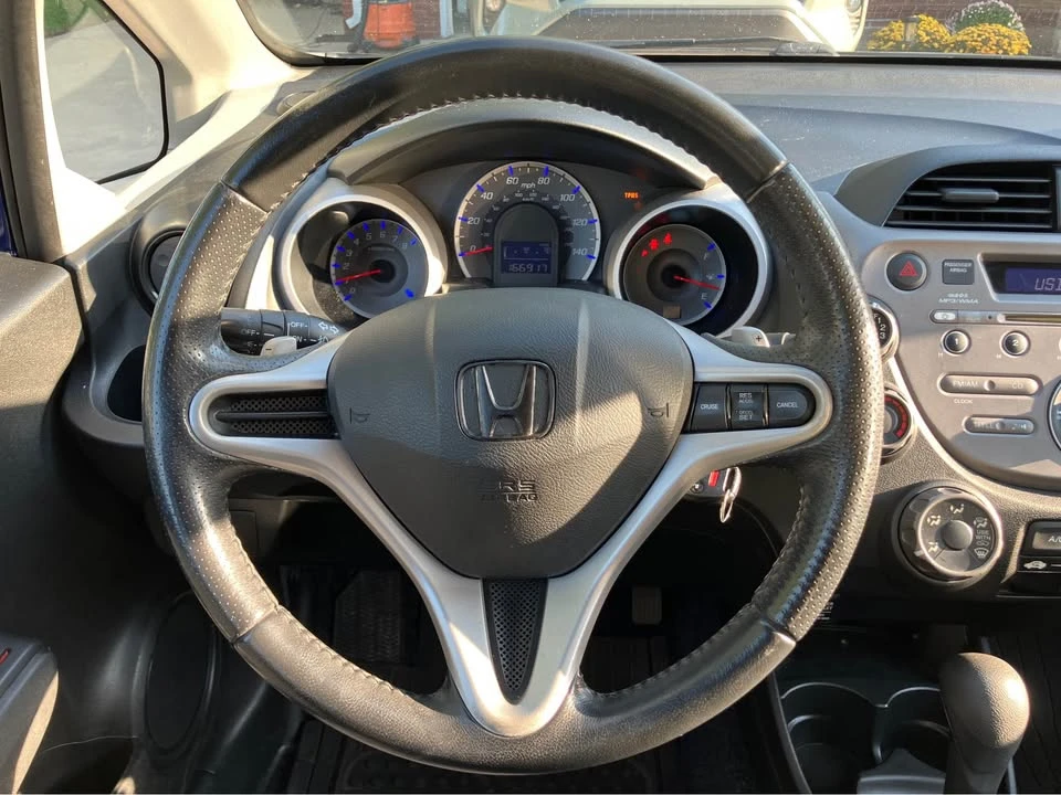 2009 Honda Fit - Image 11 of 15