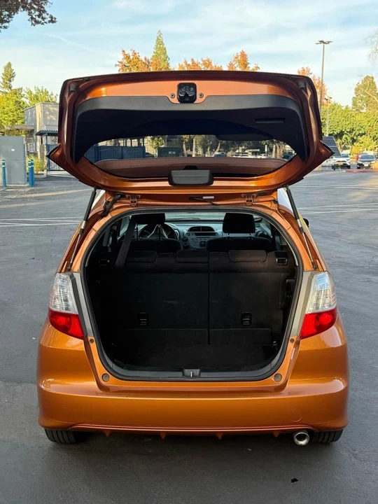 2009 Honda Fit - Image 9 of 17