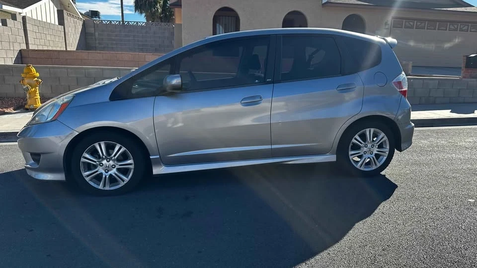 2009 Honda Fit - Image 18 of 20