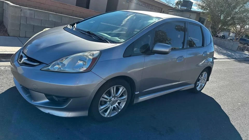 2009 Honda Fit - Image 10 of 20