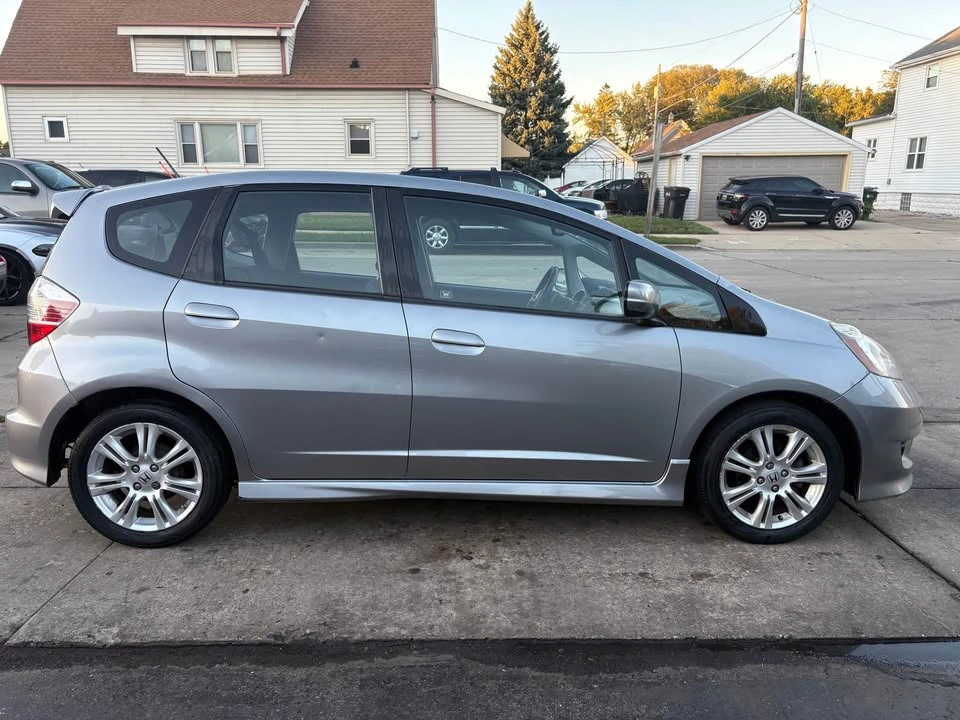 2009 Honda Fit - Image 6 of 20