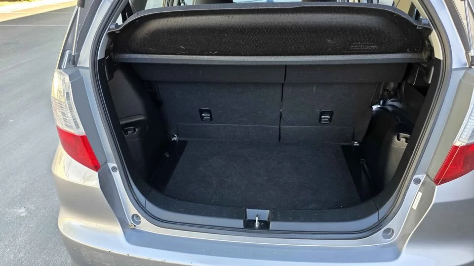 2009 Honda Fit - Image 13 of 14