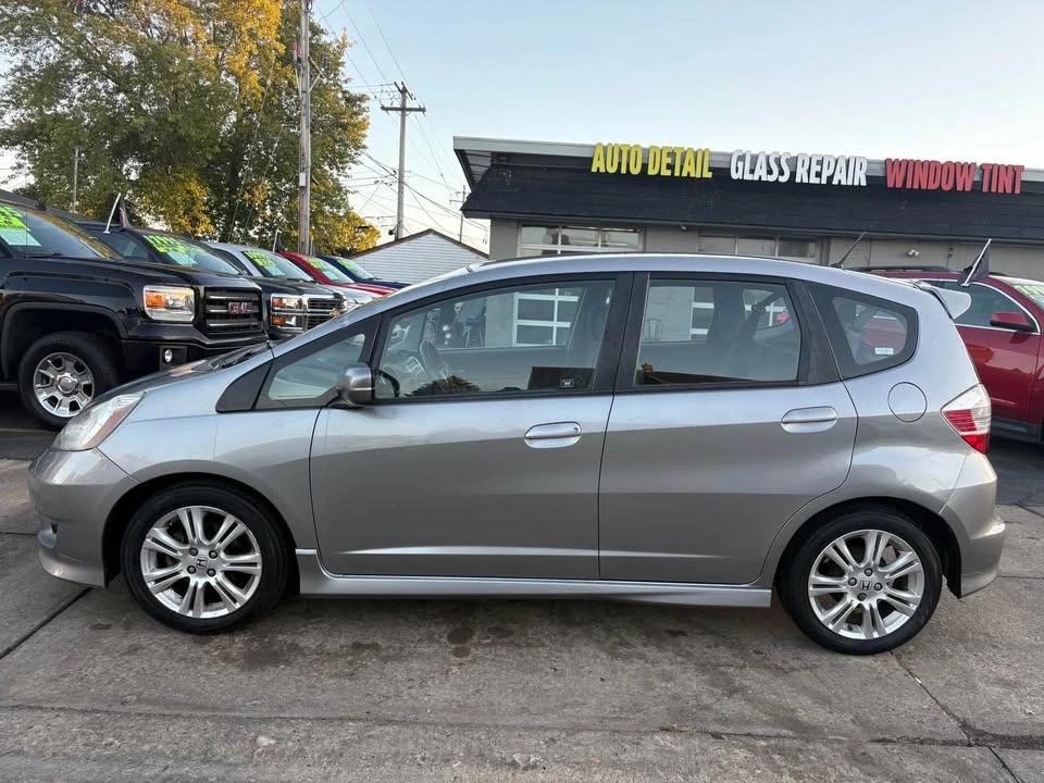 2009 Honda Fit - Image 2 of 20