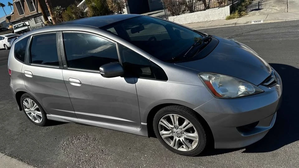 2009 Honda Fit - Image 17 of 20