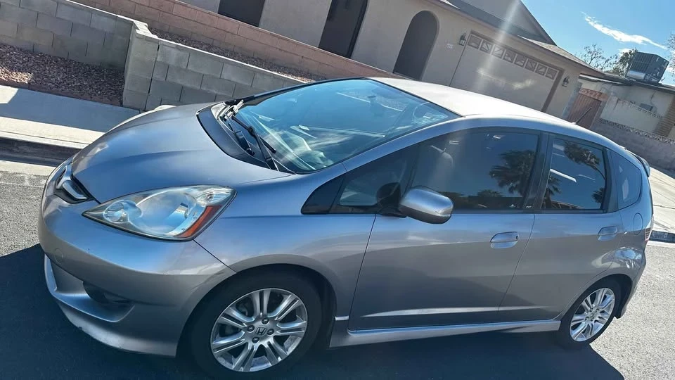 2009 Honda Fit - Image 9 of 20