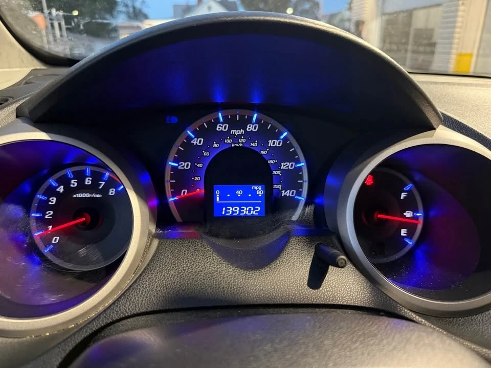 2009 Honda Fit - Image 13 of 14