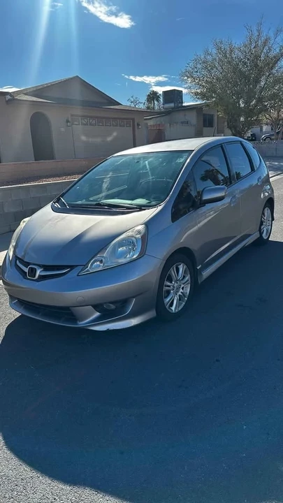 2009 Honda Fit - Image 2 of 20