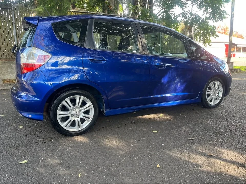 2009 Honda Fit - Image 4 of 6