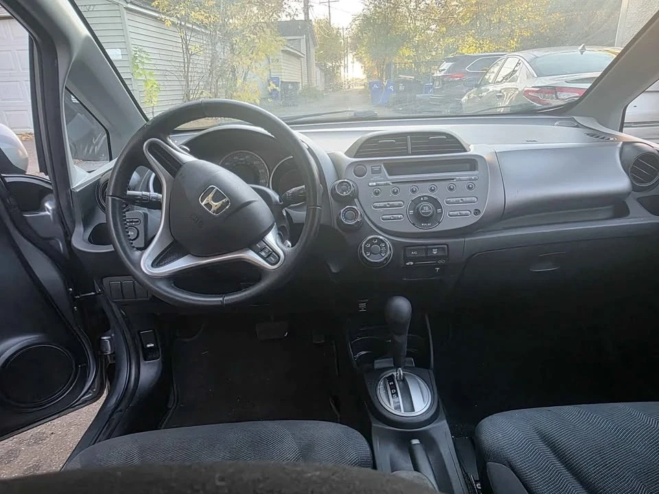 2009 Honda Fit - Image 5 of 17