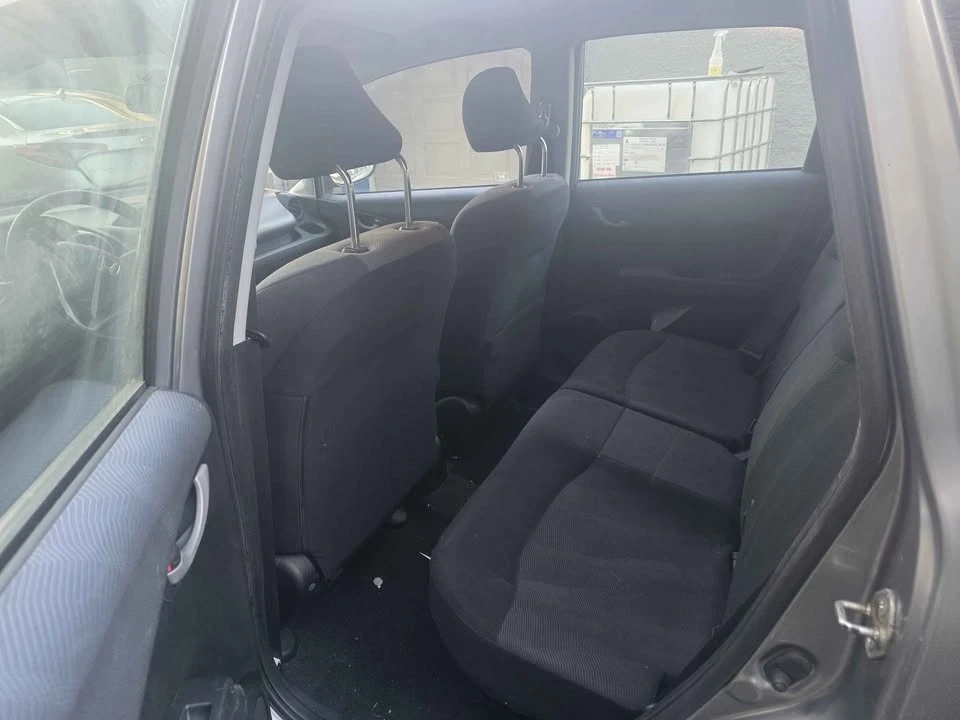 2009 Honda Fit - Image 7 of 17