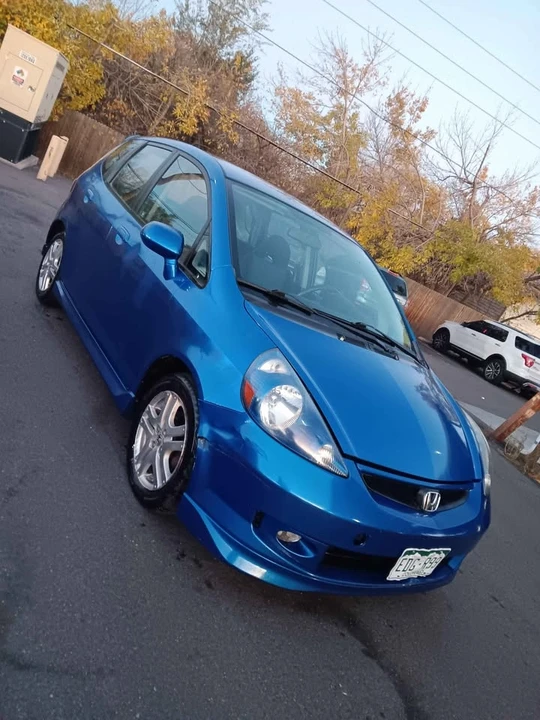 2009 Honda Fit - Image 2 of 13