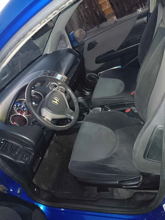 2009 Honda Fit - Image 9 of 13
