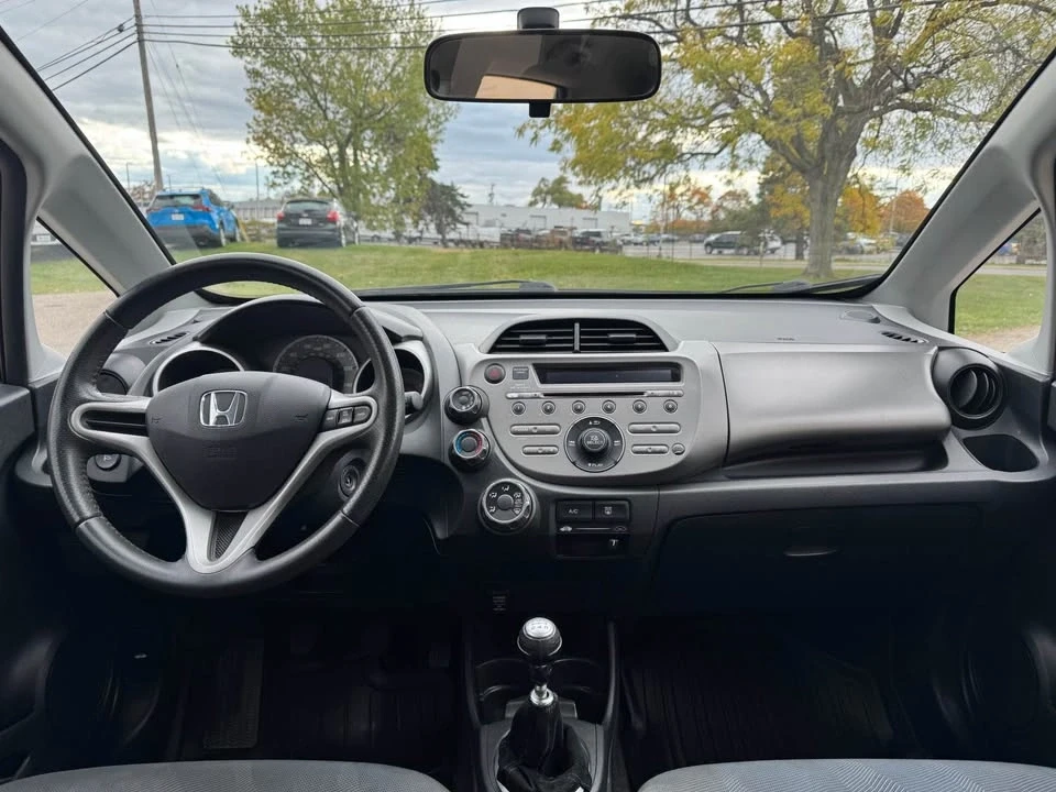 2009 Honda Fit - Image 9 of 20