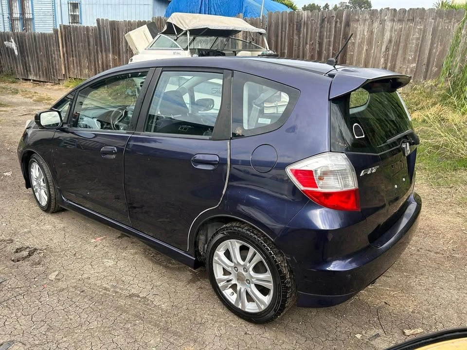2009 Honda Fit - Image 5 of 11