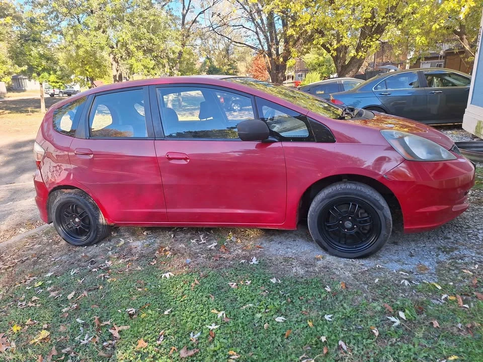 2009 Honda Fit - Image 3 of 7
