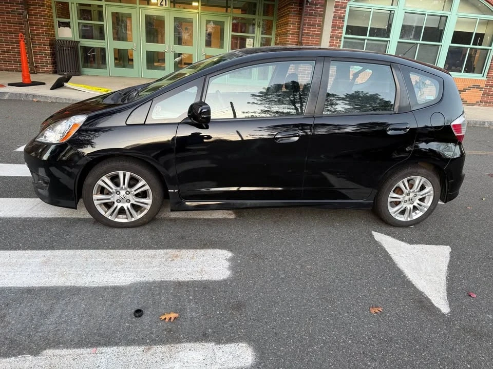 2009 Honda Fit - Image 3 of 7