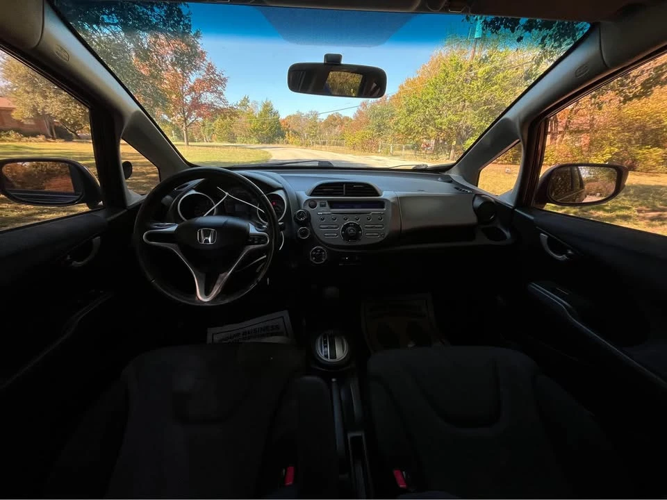 2009 Honda Fit - Image 10 of 11