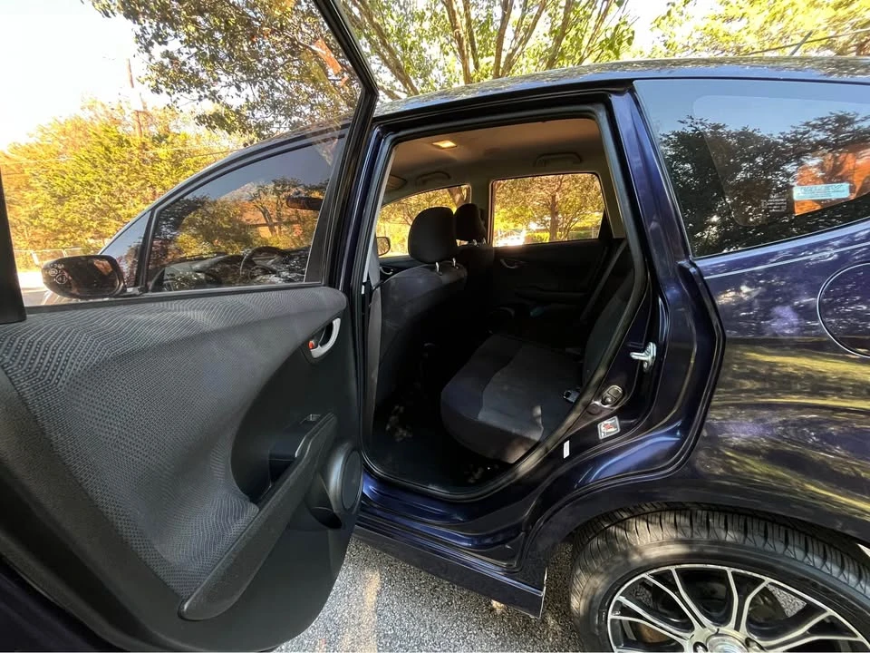2009 Honda Fit - Image 9 of 11