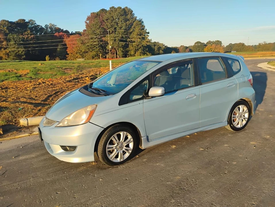 2009 Honda Fit - Image 2 of 7