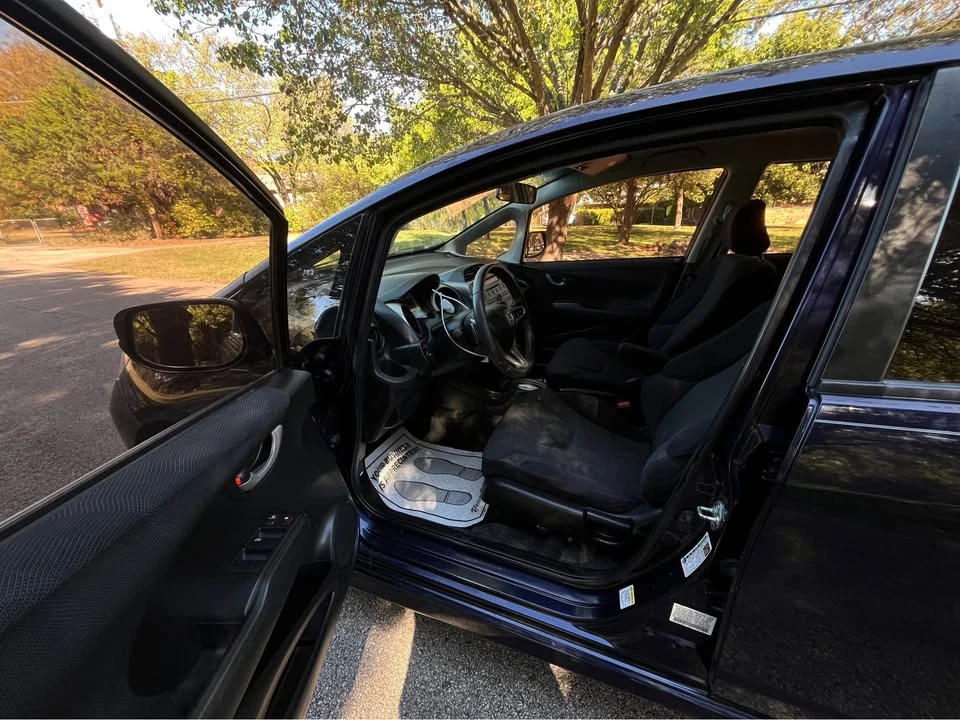 2009 Honda Fit - Image 11 of 11
