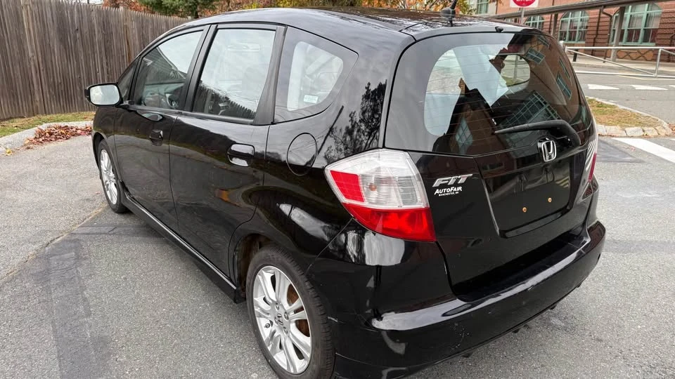 2009 Honda Fit - Image 12 of 12