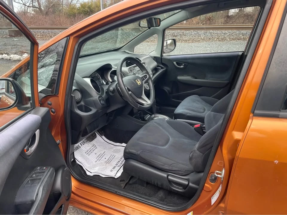 2009 Honda Fit - Image 6 of 12