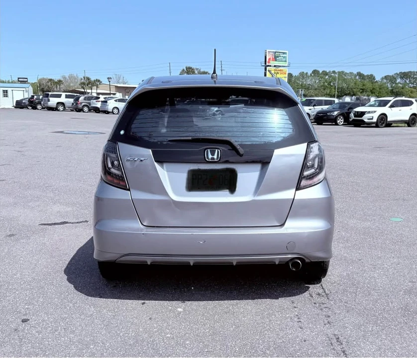 2009 Honda Fit - Image 6 of 15