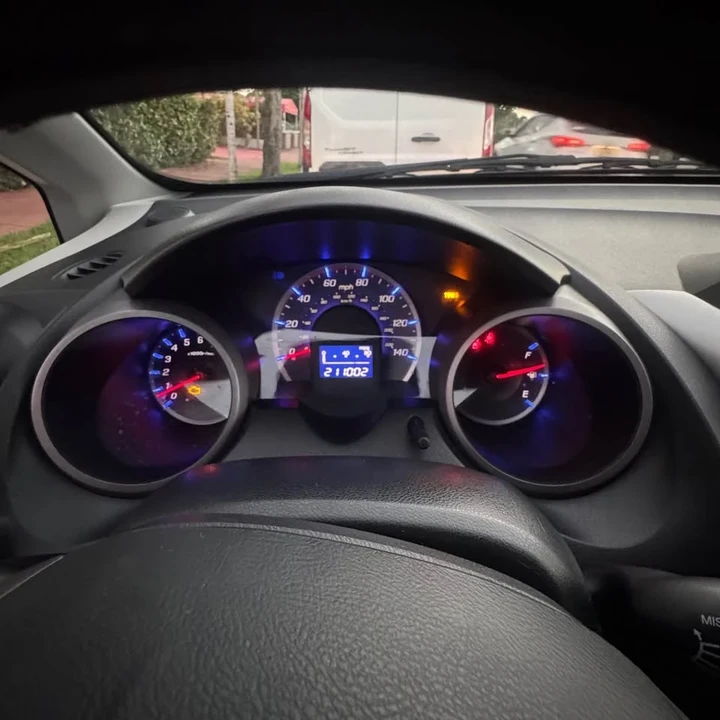 2009 Honda Fit - Image 10 of 10