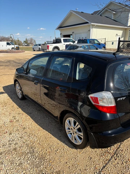 2009 Honda Fit - Image 6 of 15