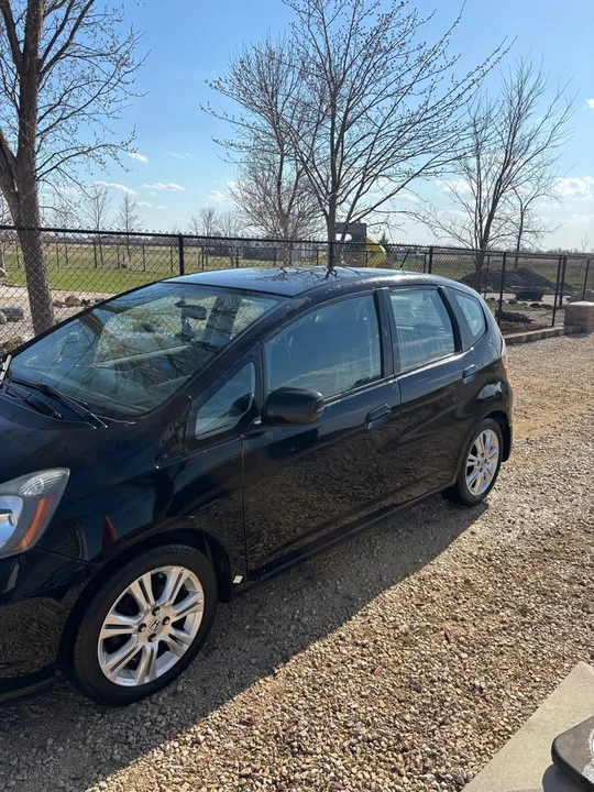 2009 Honda Fit - Image 2 of 15
