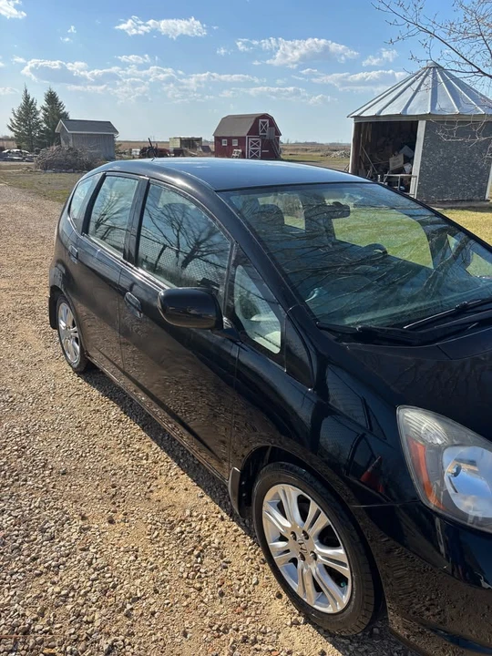 2009 Honda Fit - Image 3 of 15