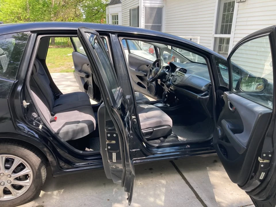 2009 Honda Fit - Image 8 of 19
