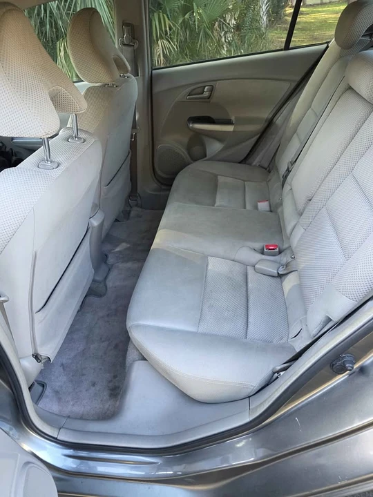 2009 Honda Insight - Image 9 of 10