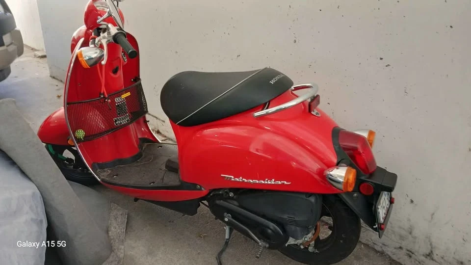 2009 Honda Mopeds - Image 2 of 2