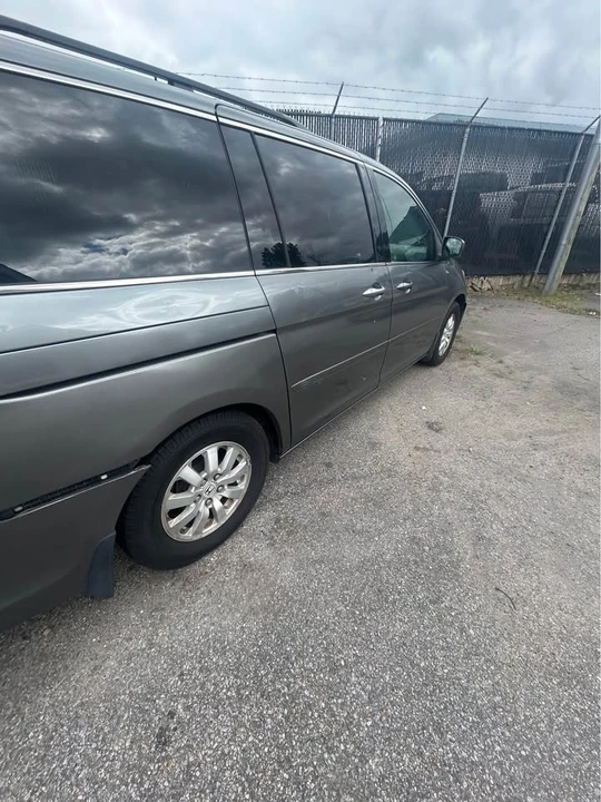 2009 Honda Odyssey - Image 3 of 5