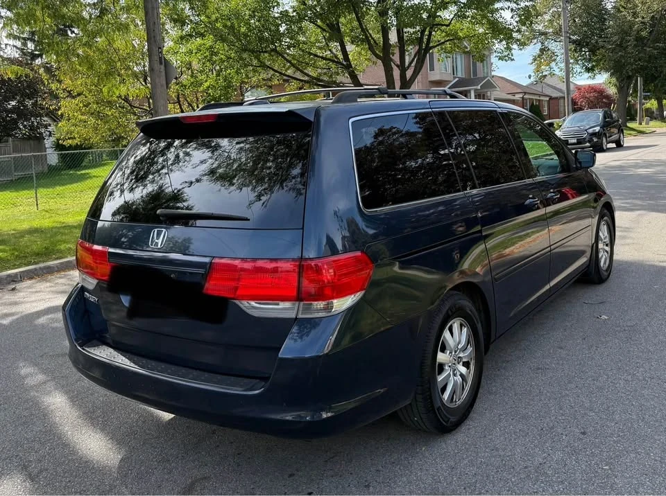 2009 Honda Odyssey - Image 3 of 7