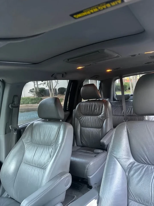 2009 Honda Odyssey - Image 8 of 10