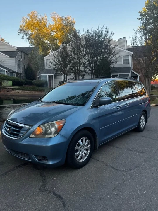 2009 Honda Odyssey - Image 2 of 10