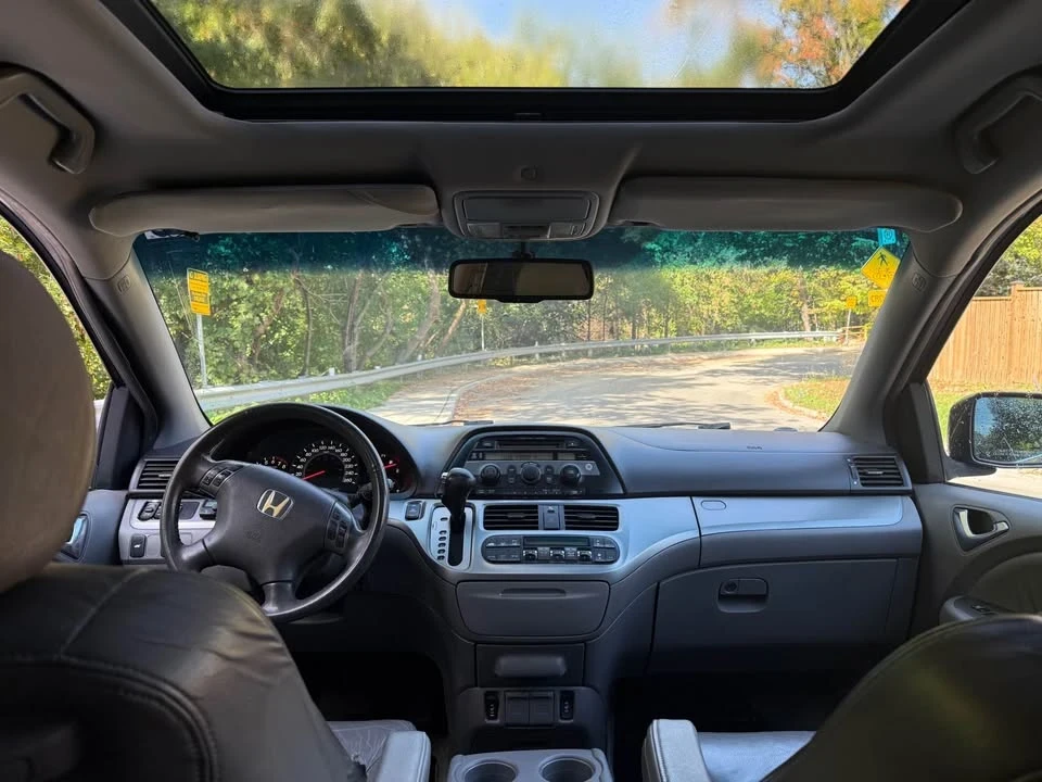 2009 Honda Odyssey - Image 6 of 7