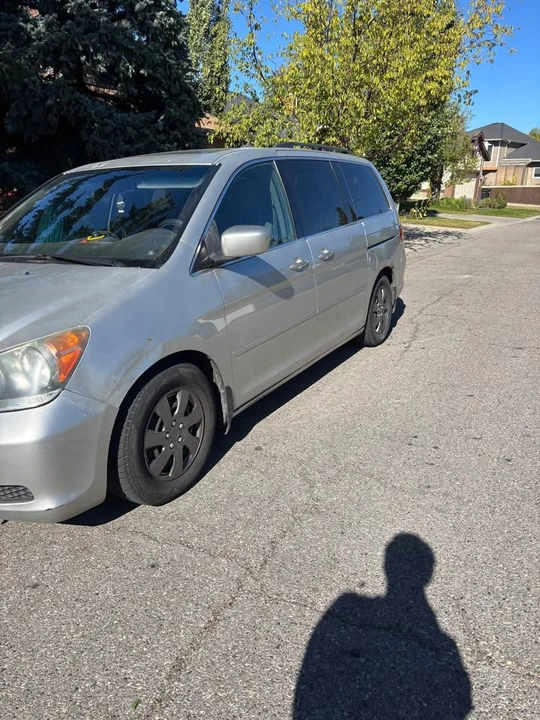 2009 Honda Odyssey - Image 2 of 4